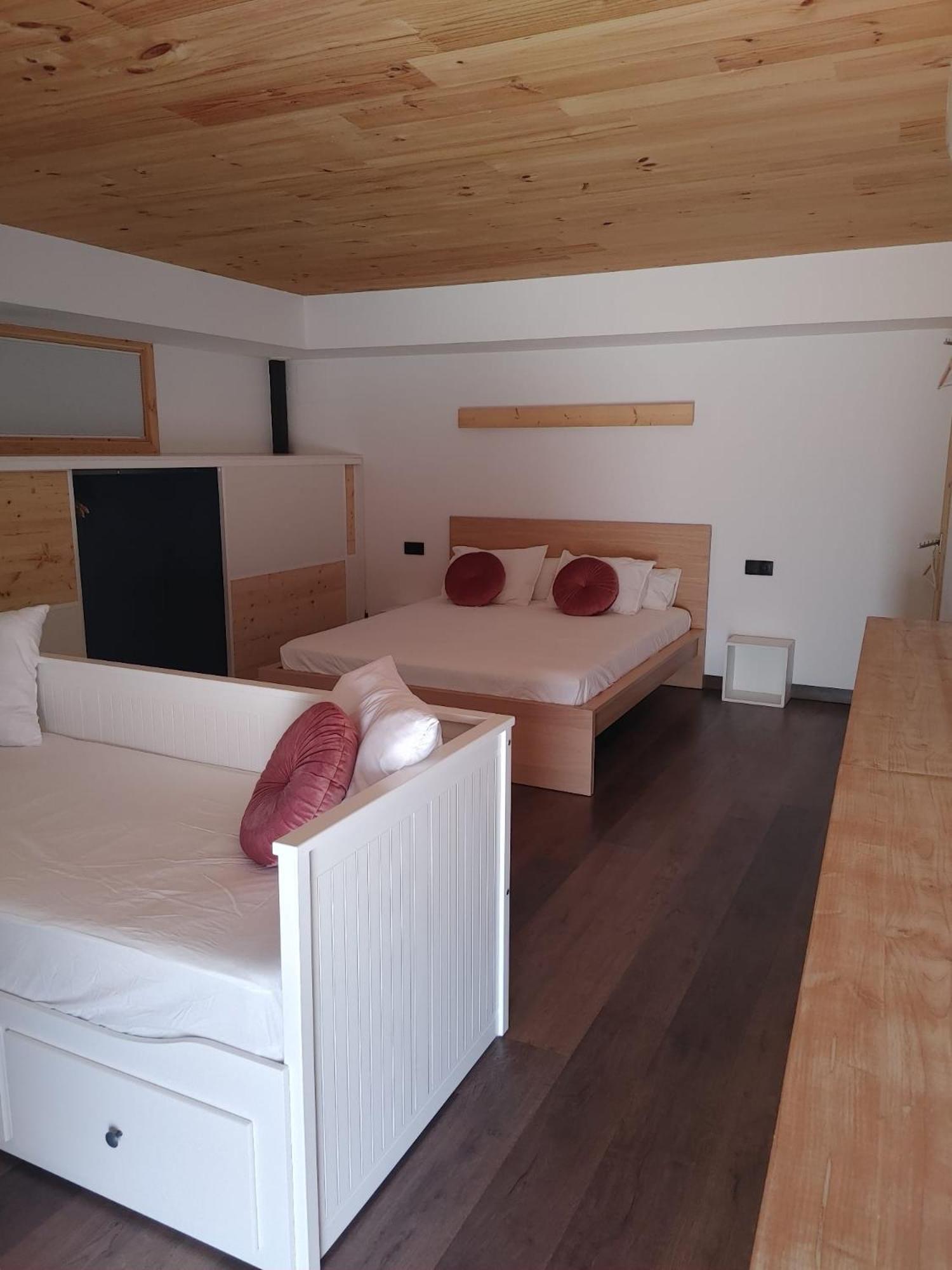 Bibrabe Home Сан-Фелиу-де-Гишольс Экстерьер фото